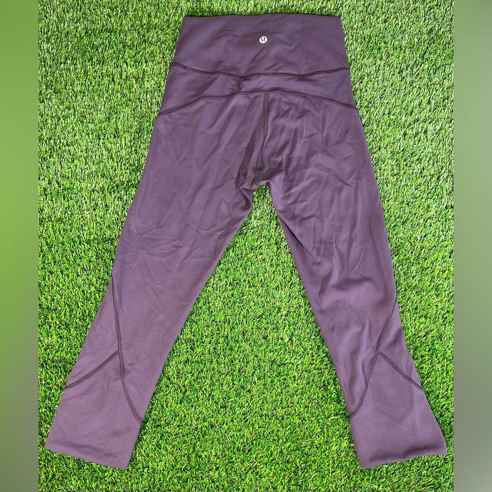 Lululemon In Movement Crop Everlux 19" Leggings size 4 Black Currant High Rise